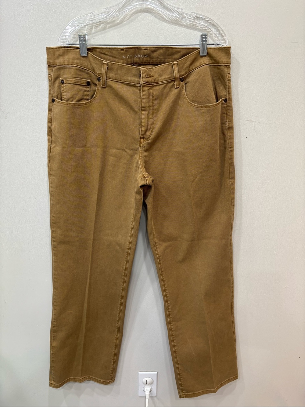 Mott & Bow Straight Khaki Pants Men’s Size 36x32